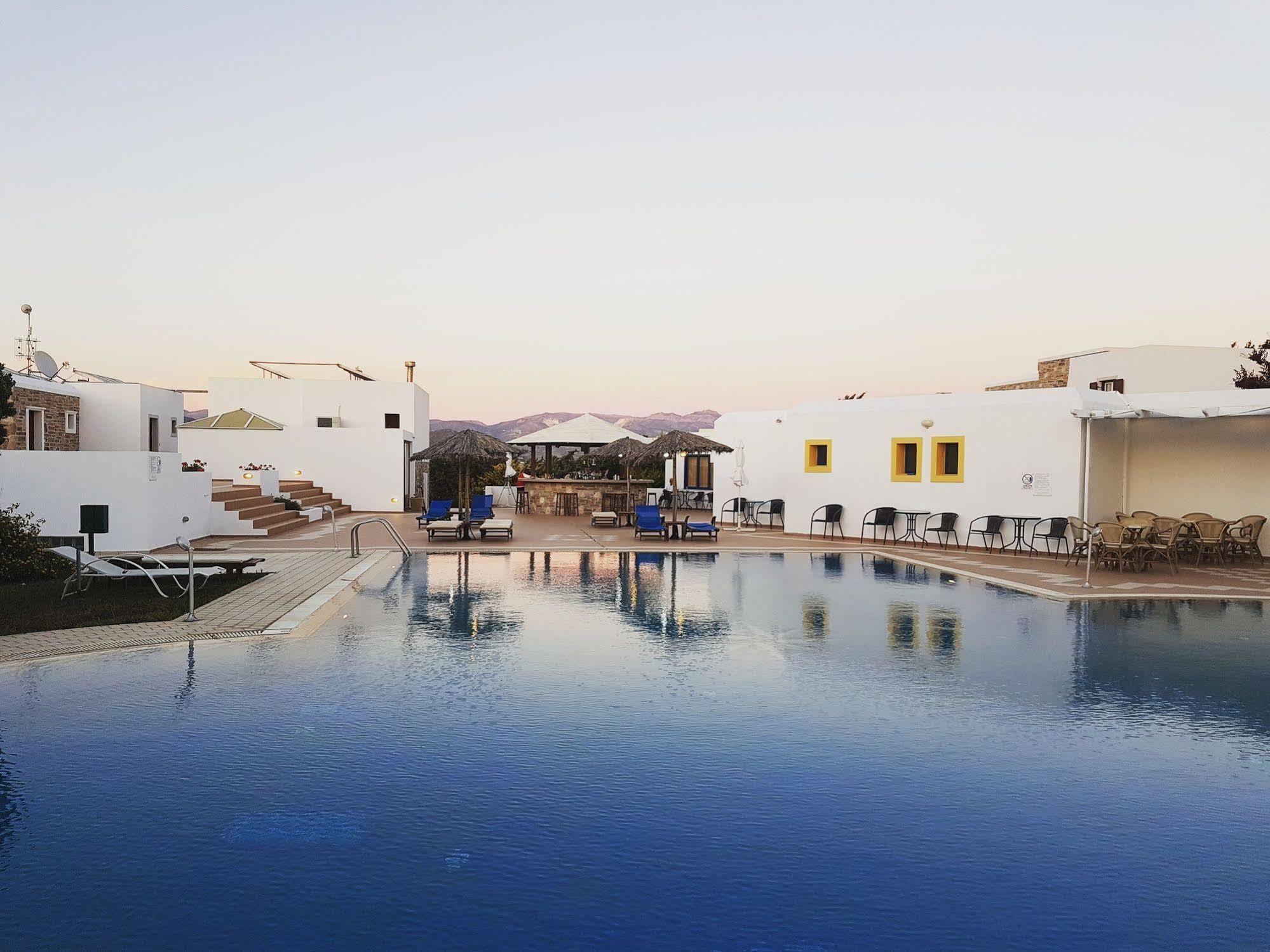 סטלידה Naxos Palace Hotel מראה חיצוני תמונה
